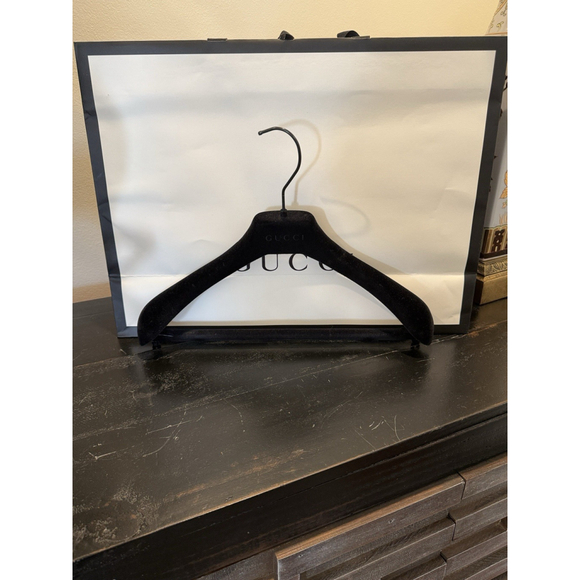 GUCCI Large Shopping Gift Bag Tote & Gucci Black Velvet Hanger 19x14x7 - Picture 4 of 7